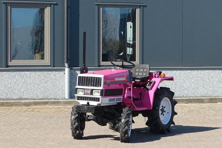 Yanmar F14D 4wd / 0635 Draaiuren / Pink Edition, Articles professionnels, Agriculture | Tracteurs, Autres marques, Utilisé