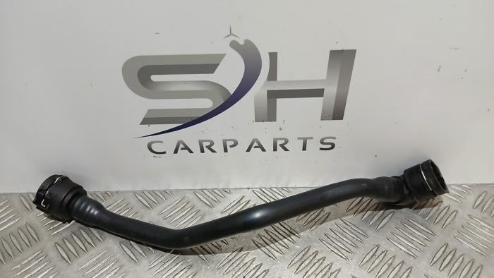 Radiateurslang van een Mercedes GLA, Auto-onderdelen, Airco en Verwarming, Mercedes-Benz, Gebruikt, 3 maanden garantie, Ophalen of Verzenden