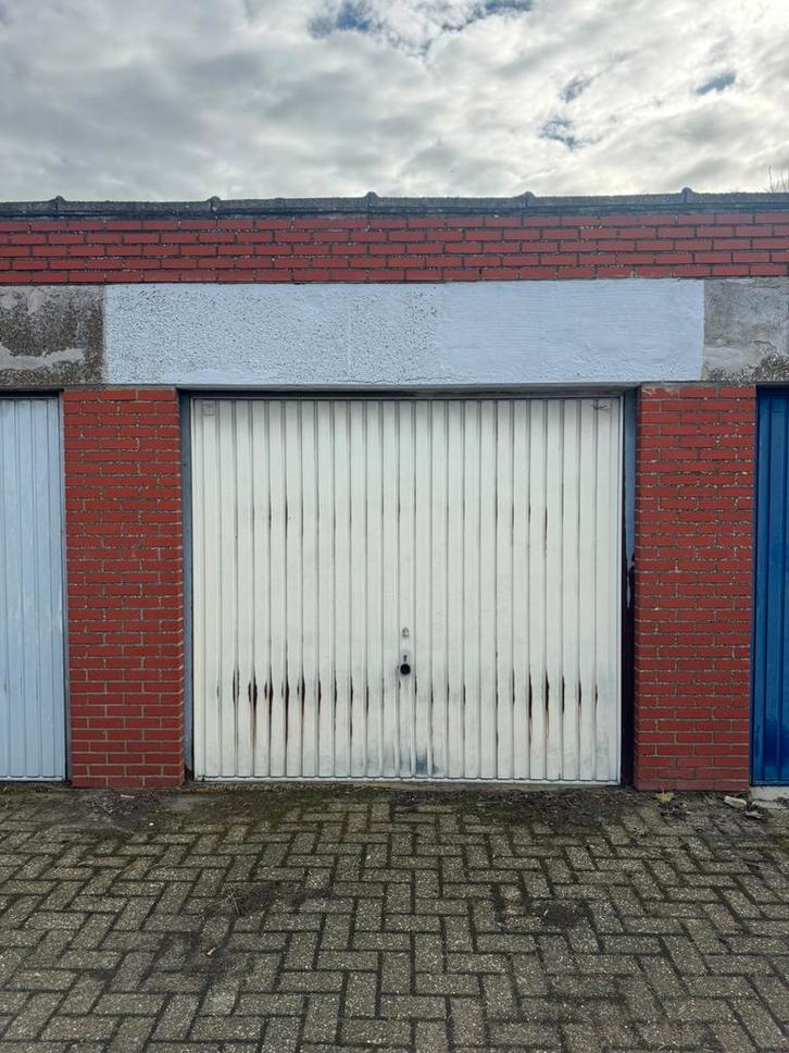 Gesloten garage te huur – Kapellen (2650), Immo, Garages & Places de parking, Province d'Anvers