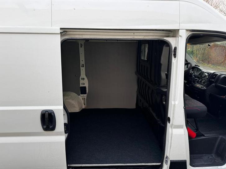 Fiat Ducato Utilitaire, Autos, Fiat, Particulier, Ducato, Diesel, Euro 5, Autre carrosserie, 3 portes, Boîte manuelle, Blanc, Noir