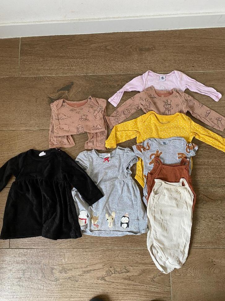 Pakket meisjeskleding maat 68, Kinderen en Baby's, Babykleding | Baby-kledingpakketten, Zo goed als nieuw, Maat 68, Ophalen