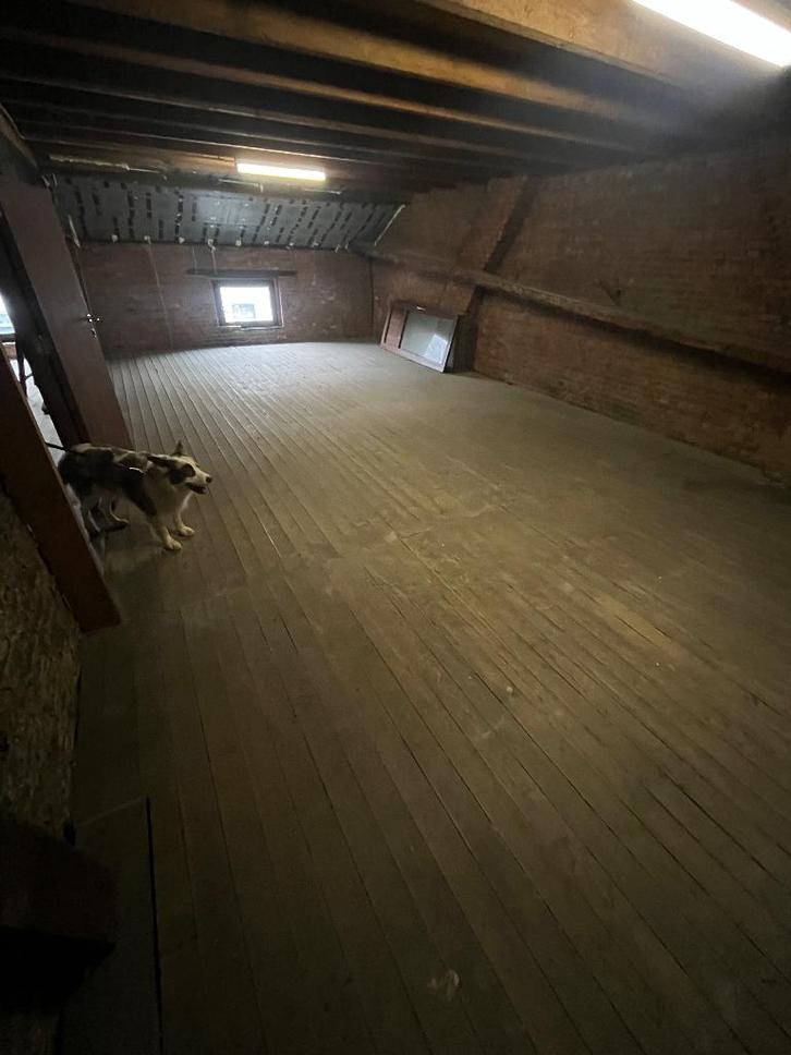 À louer : spacieux étage sur le toit hobby/studio/bureau, Articles professionnels, Aménagement de Bureau & Magasin | Entrepôt, Rayonnage & Stockage