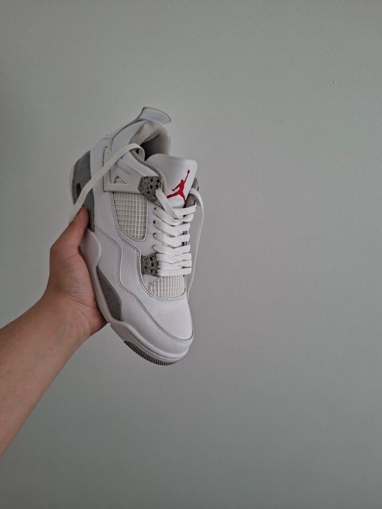 Jordans 4s wit&grijs maat 44, Kleding | Heren, Ophalen of Verzenden, Wit