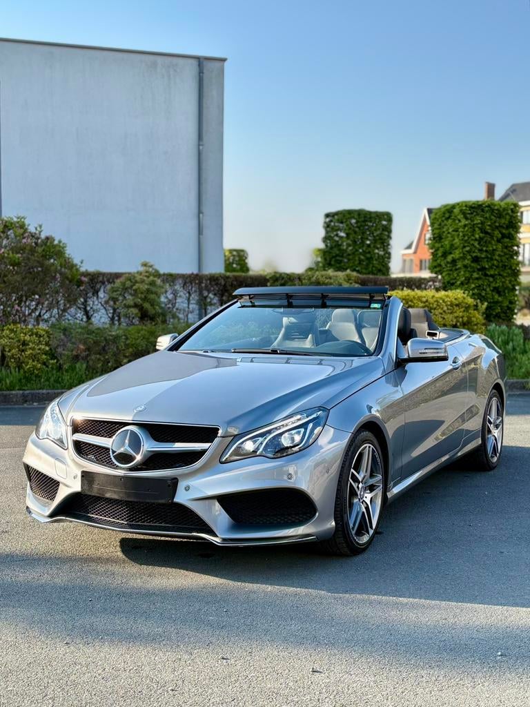 Mercedes E 250 benzine AMG pakket 60.000km, Autos, Mercedes-Benz, Argent ou Gris, 155 kW, Phares entièrement LED, Cabriolet