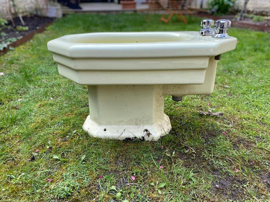 Bidet, Ophalen, Zo goed als nieuw