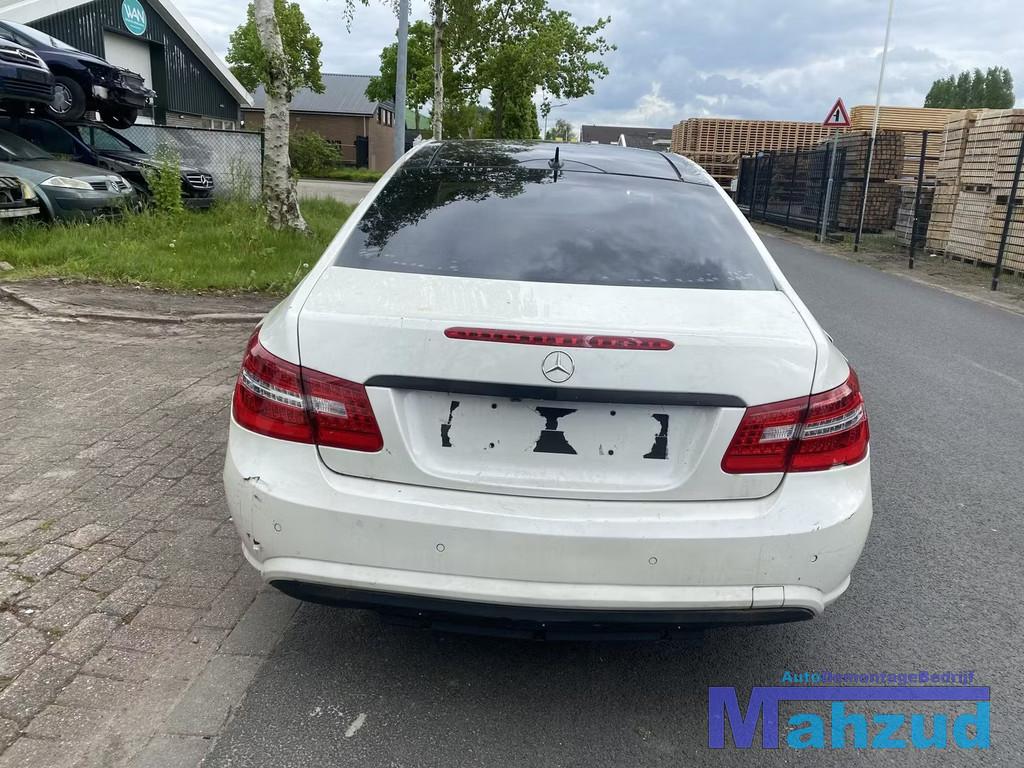 2012 MERCEDES E-KLASSE R207 C207 C799 Coupe onderdelen Demon, Gebruikt, Mercedes-Benz AG, Mercedes-Benz, Mercedesstrasse 120
70372  Stuttgart, DE