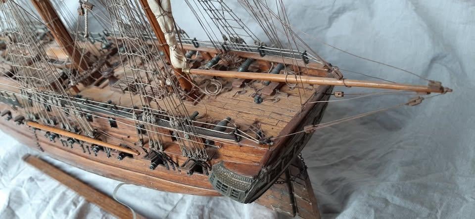 Maquette bateau bois, Enlèvement, Comme neuf, 1:50 à 1:200, Autres marques