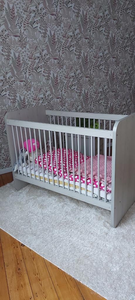 Meubles bébé, Enlèvement