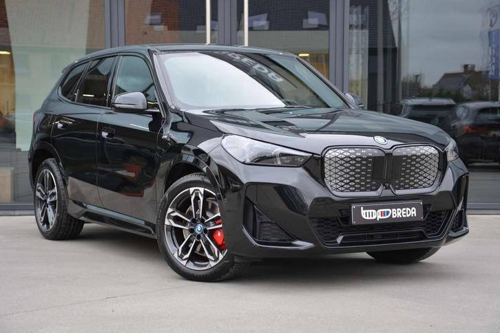 BMW iX1 eDrive20 M-Sport Pro/360Cam/HUD/ACC/Keyless/19", Auto's, BMW, Bedrijf, Te koop, iX1, 360° camera, ABS, Adaptieve lichten