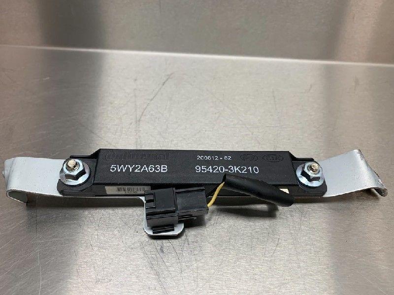 ANTENNE D'ACCÈS SANS CLÉ Kia Sportage (SL) (|954203K210|), Kia, Utilisé, Continental AG, Continental-Plaza 1
30175  Hannover, DE