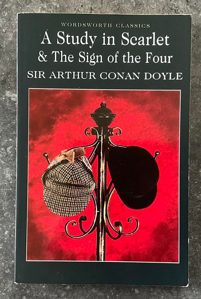 A Study in Scarlet & The Sign of the Four – Sherlock Holmes, Ophalen of Verzenden, Zo goed als nieuw