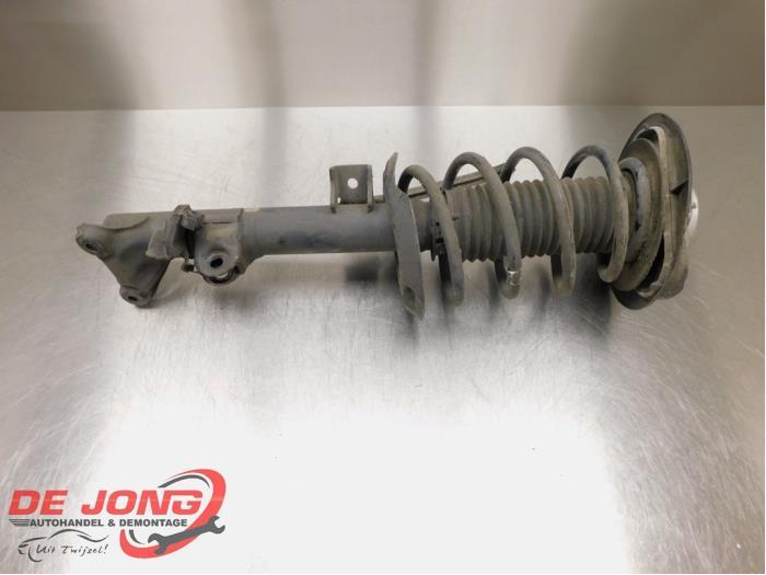 Barre amortisseur avant gauche d'un Mercedes E-Klasse, Autos : Pièces & Accessoires, Suspension & Châssis, Mercedes-Benz, Utilisé