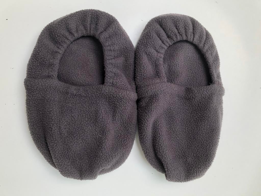 Kersenpit pantoffels, Ophalen, Zo goed als nieuw