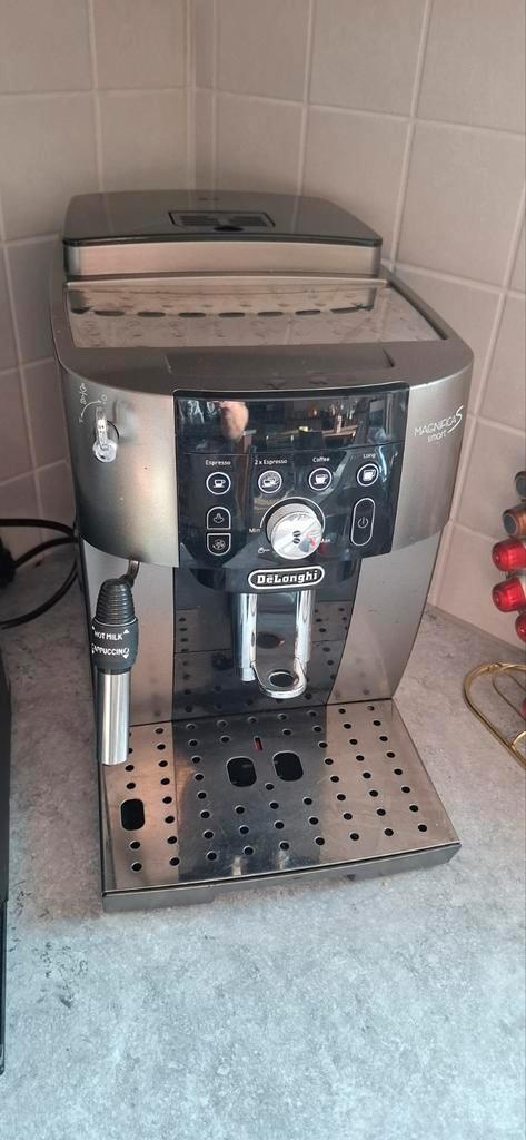 Delonghi magnifica s smart, Electroménager, Cafetières, Café en grains, Enlèvement