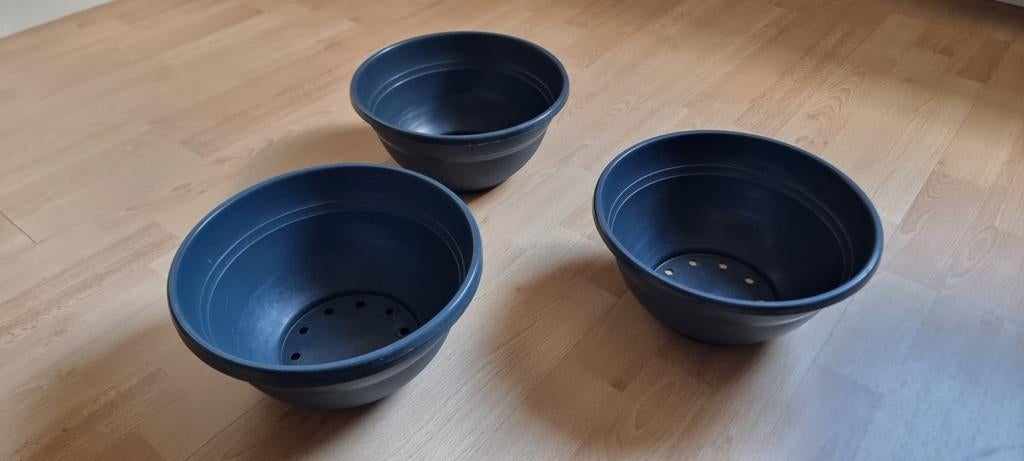 8 ronde plastieken bloempotten, Tuin en Terras, Ophalen, Kunststof, Rond, Zo goed als nieuw