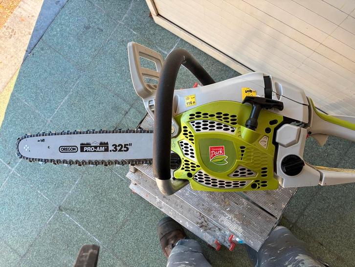 Tronçonneuse Central Park, Doe-het-zelf en Bouw, Gereedschap | Zaagmachines, Zo goed als nieuw, Kettingzaag, Ophalen