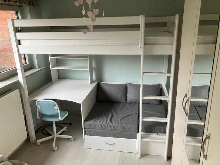 Bureau en hoogslaper bed, Kinderen en Baby's, Kinderkamer | Stapelbedden en Hoogslapers, Gebruikt, Hoogslaper, Ophalen