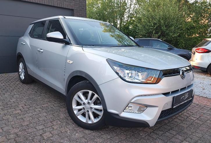 SSANGYONG Tivoli 1.6i essence*GARANTIE DE 2 ANS* OPTIONS!!, Autos, SsangYong, Entreprise, Achat, Tivoli, ABS, Caméra de recul