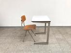 Vintage design Friso Kramer Result tafeltje met Result stoel, Huis en Inrichting, Ophalen, Gebruikt, Bureau