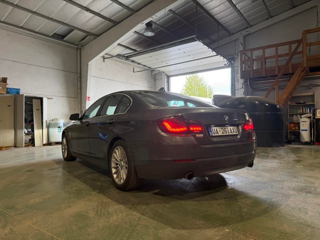 Bmw 535i xDrive, Cuir, Feux de virage, Entretenue par le concessionnaire, 6 cylindres