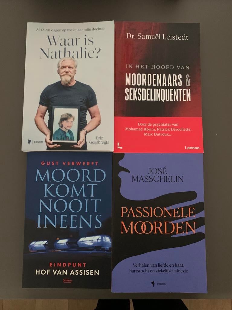 Leesboeken, non fictie, crime… 27 stuks., Livres, Politique & Société, Enlèvement, Comme neuf