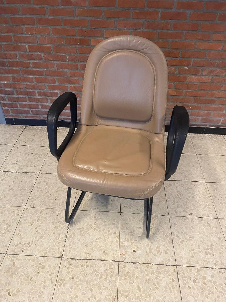 Fauteuil vintage, Enlèvement