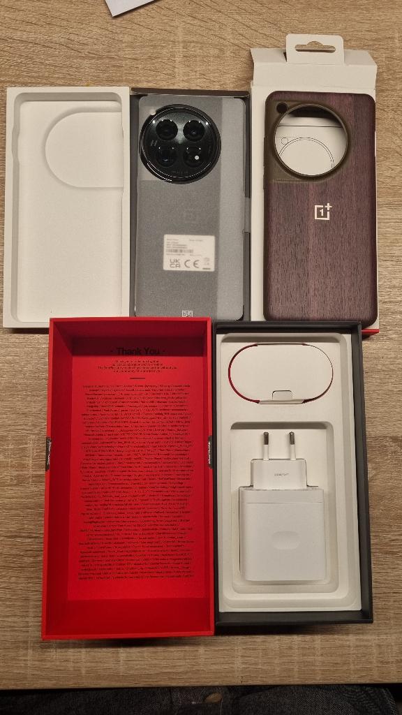 Oneplus 12 - 12gb ram - 256gb - zwart, Telecommunicatie, Mobiele telefoons | Overige merken, Zo goed als nieuw, Zonder abonnement