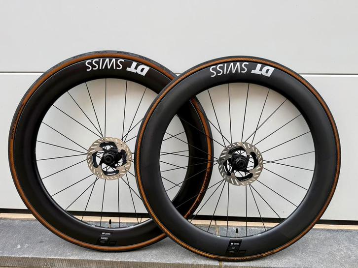 Roues Carbon DTSwiss 1600 ARC 62mm, Vélos & Vélomoteurs, Vélos Pièces, Comme neuf, Roue, Carbone, Racefiets, Enlèvement ou Envoi
