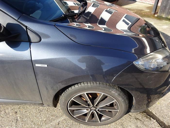 Aile avant droite d'un Renault Megane (TEB66), Autos : Pièces & Accessoires, Carrosserie & Tôlerie, Renault, Utilisé, 3 mois de garantie