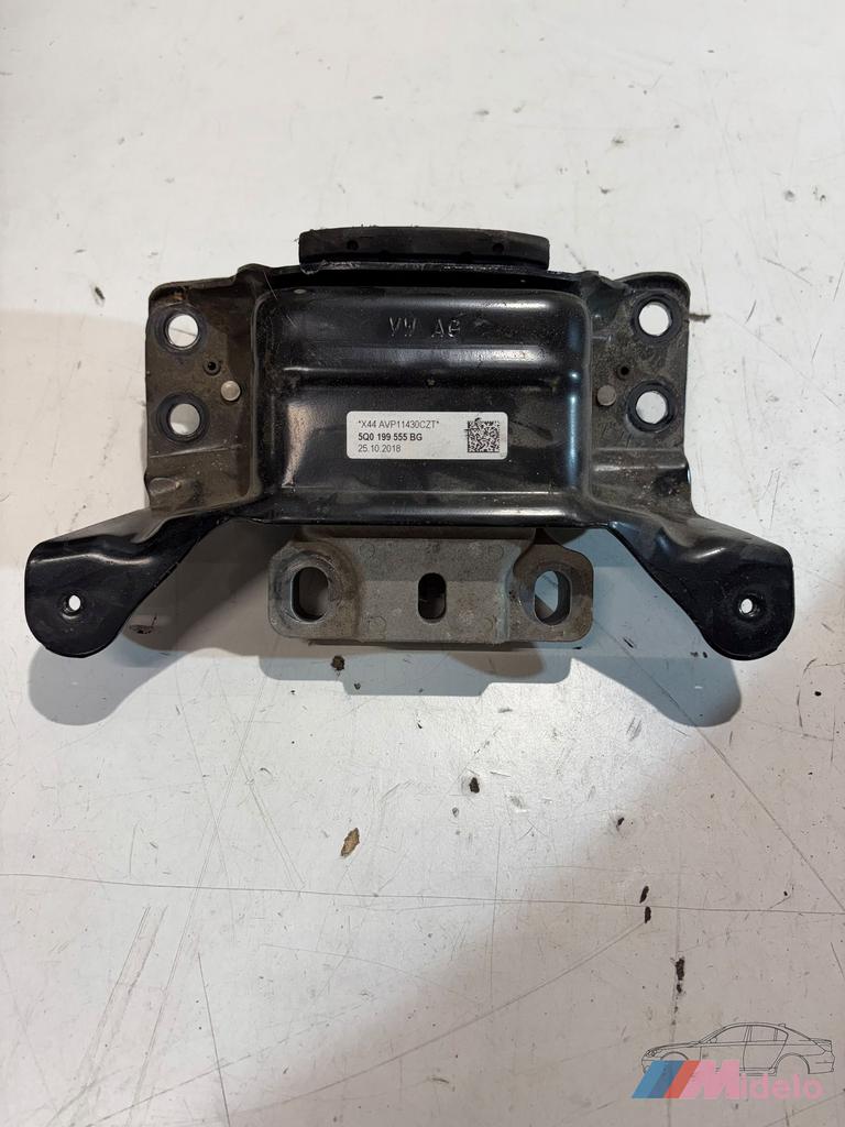 VW GOLF VII MOTORSTEUN 5Q0199555BG, Volkswagen, -, Utilisé, -