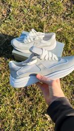 Prada schoenen, Vêtements | Hommes, Chaussures, Comme neuf, Enlèvement, Blanc, Baskets