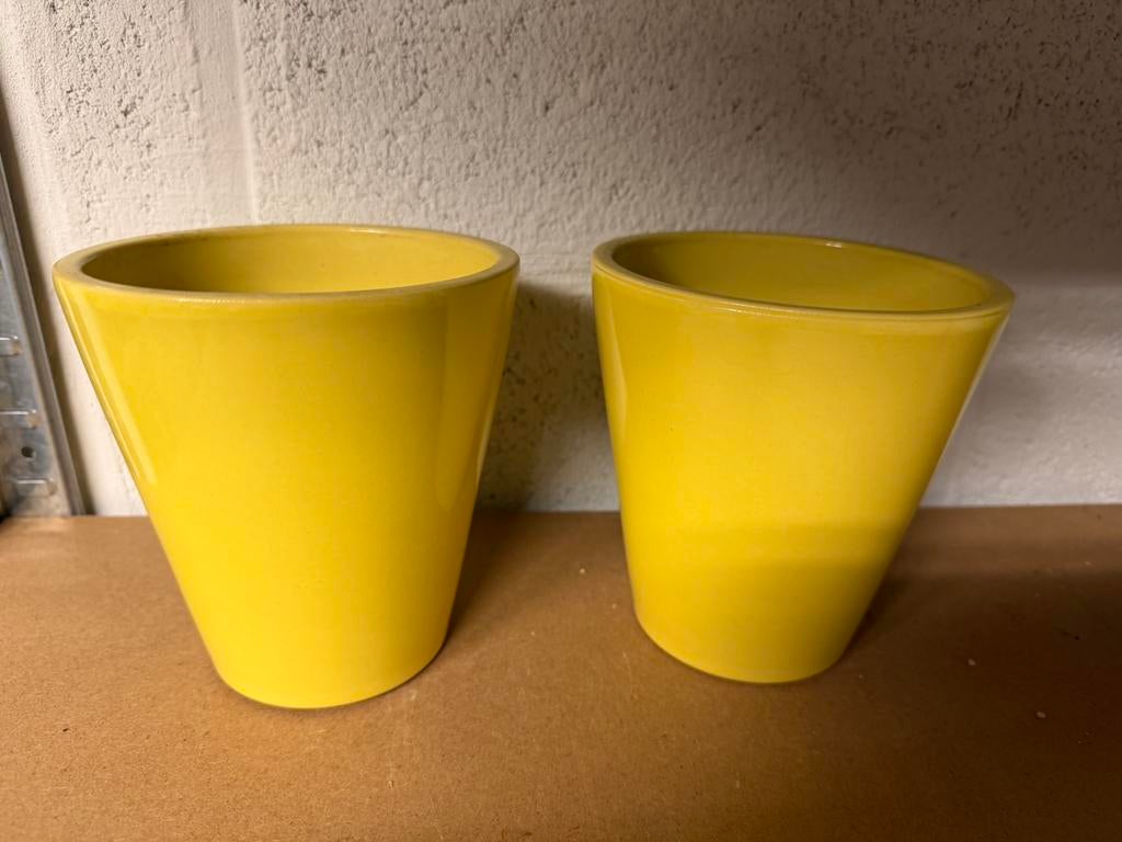 Gele bloempotten, Moins de 25 cm, Rond, Enlèvement, Utilisé