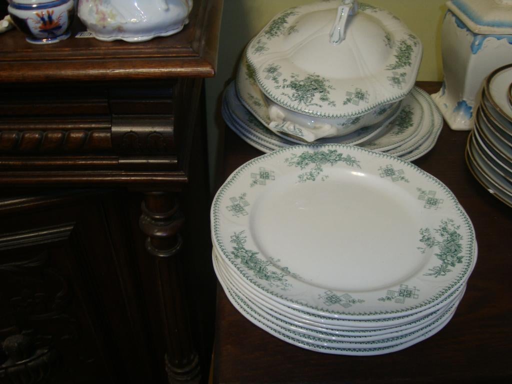 Deel van een eetservies Boch, decor Duchesse., Ophalen