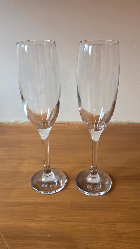 2 champagneglazen In dik glas, Maison & Meubles, Cuisine | Vaisselle, Comme neuf, Verre ou Verres, Verre, Enlèvement ou Envoi