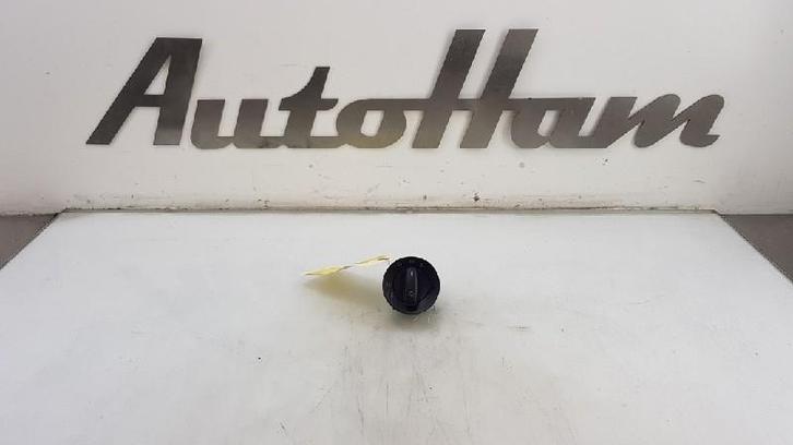 INTERRUPTEUR D'ECLAIRAGE Caddy III (2KA,2KH,2CA,2CH), Autos : Pièces & Accessoires, Tableau de bord & Interrupteurs, Volkswagen