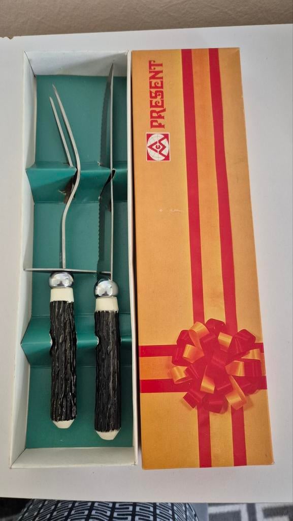 Service à découper vintage AMC - Couteau & Fourchette, Maison & Meubles, Cuisine | Couverts, Enlèvement ou Envoi