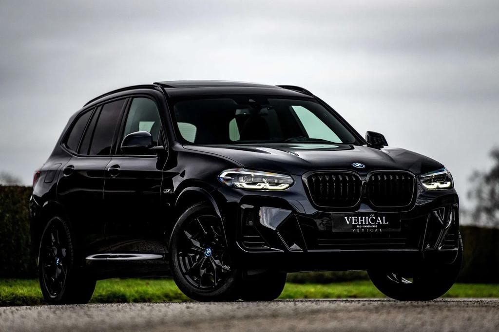 BMW X3 xDrive30e M SPORT | PANO | CAMERA | HiFi | CARPLAY, Auto's, Automaat, 4 cilinders, 2065 kg, Zwart