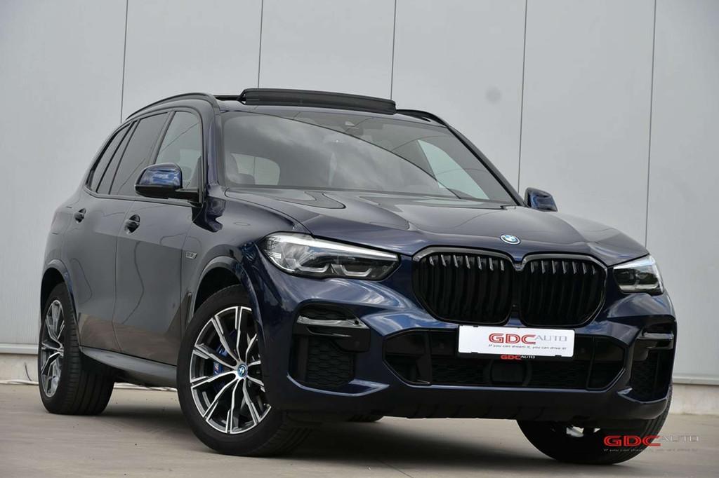 BMW X5 xDrive45e l M-sport l Pano (bj 2021, automaat), Auto's, Automaat, Gebruikt, Blauw, https://public.car-pass.be/vhr/a6170353-a39c-4cd5-8c43-ed3542404e4b