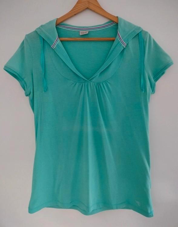 T-shirt Esprit met kap. Mooie licht blauwe kleur. Medium, Vêtements | Femmes, T-shirts, Comme neuf, Taille 38/40 (M), Bleu, Manches courtes