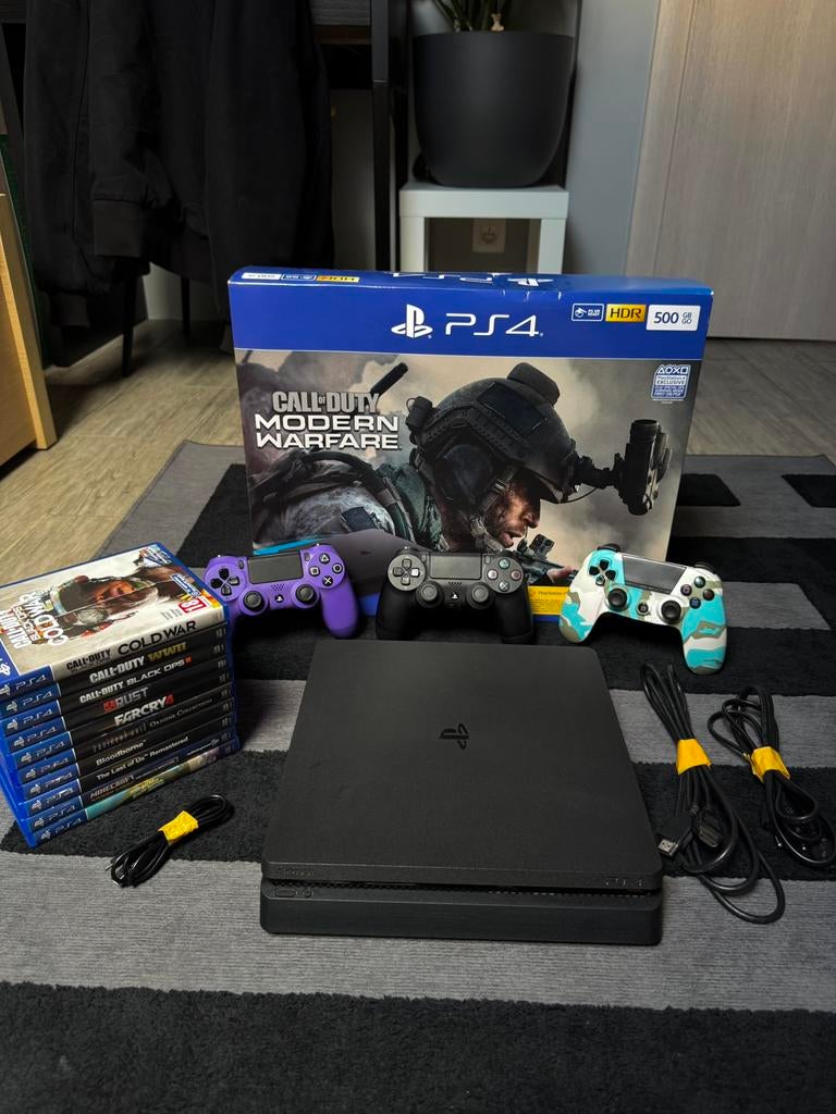 Playstation 4 Slim + Call of Duty: Modern Warfare, Games en Spelcomputers, Spelcomputers | Sony PlayStation 4, Zo goed als nieuw