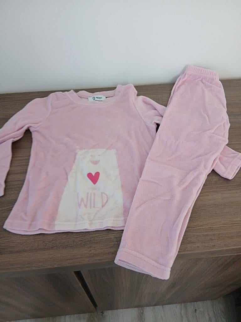 Pyjama mt 110, Enfants & Bébés, Vêtements enfant | Taille 110, Enlèvement