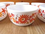 vintage arcopal 6 petits bols motifs flore, Ophalen of Verzenden, Zo goed als nieuw, Kom(men)
