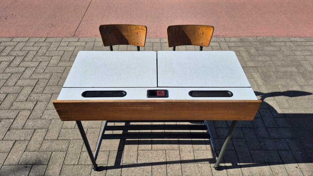 Vintage schoolbank met 2 stoelen, Antiek en Kunst, Antiek | Meubels | Tafels, Ophalen
