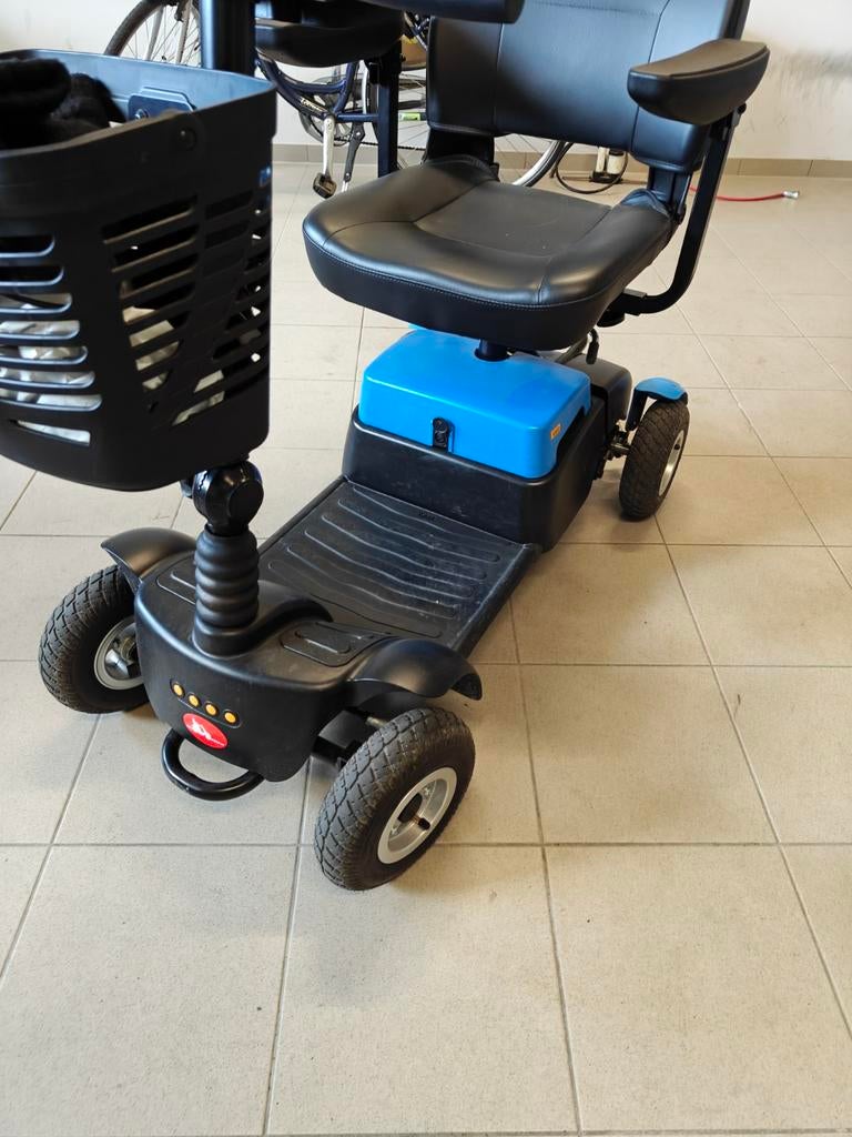 Scootmobiel in top staat uit 3 delen, Ophalen, Nieuw, 15 km of minder, 10 km/u of minder