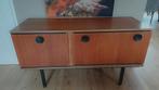 Vintage teak lowboard dressoir platenkast tv kast sixties, Enlèvement, Comme neuf