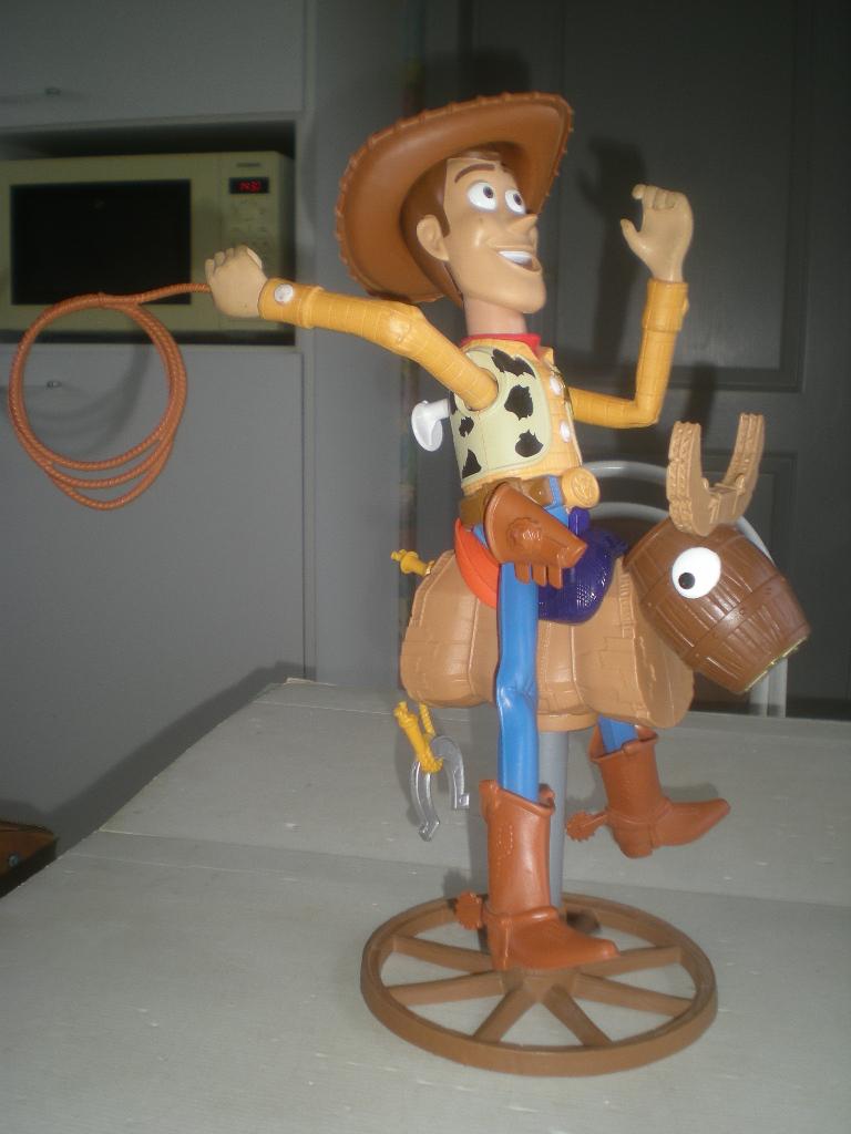 woody op bulls eye , zwaaiende lasso, 45 cm, Enlèvement ou Envoi, Comme neuf