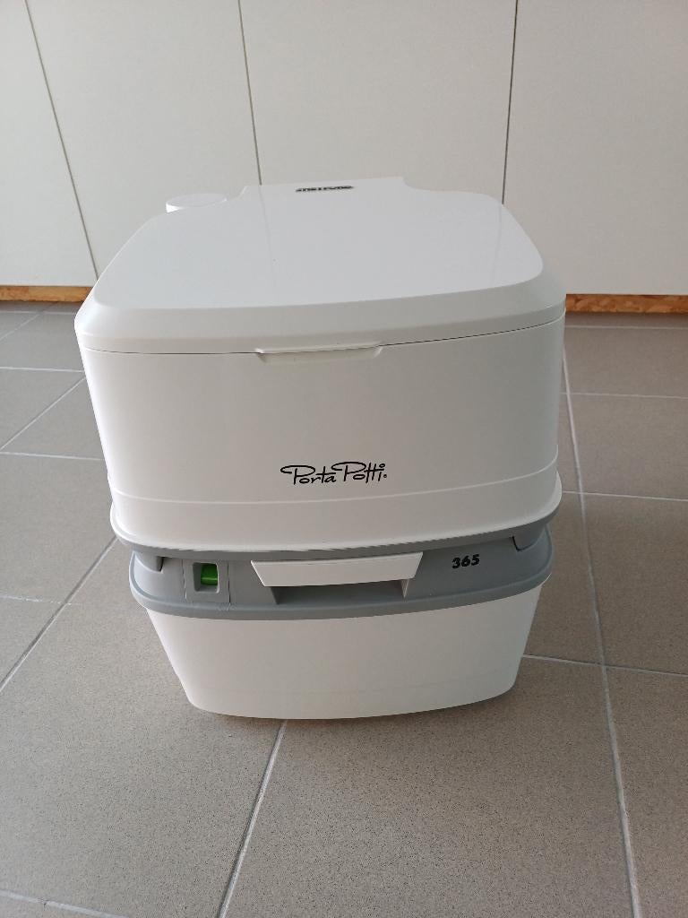 Porta Potti 365, Caravans en Kamperen, Kampeeraccessoires, Ophalen, Zo goed als nieuw