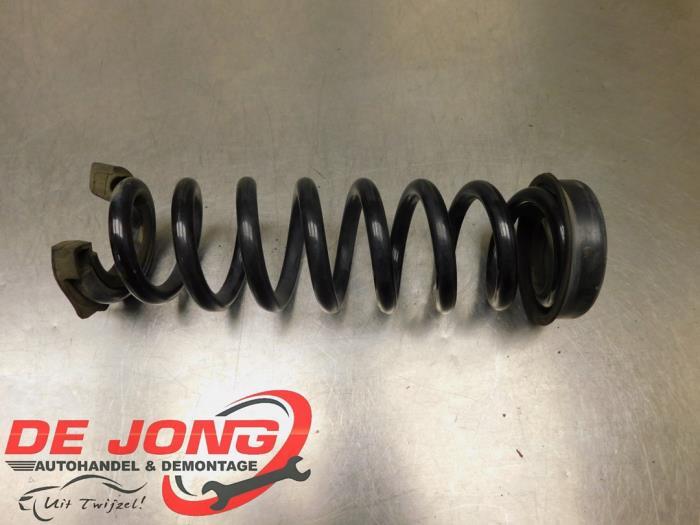 Schroefveer achter van een BMW 1-Serie, Gebruikt, -, -, Ophalen of Verzenden