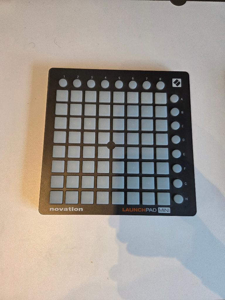 Novation launchpad mini, Ophalen of Verzenden, Gebruikt
