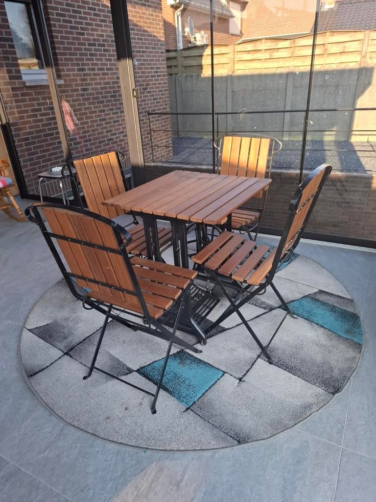 Tuin /  terras set, Enlèvement